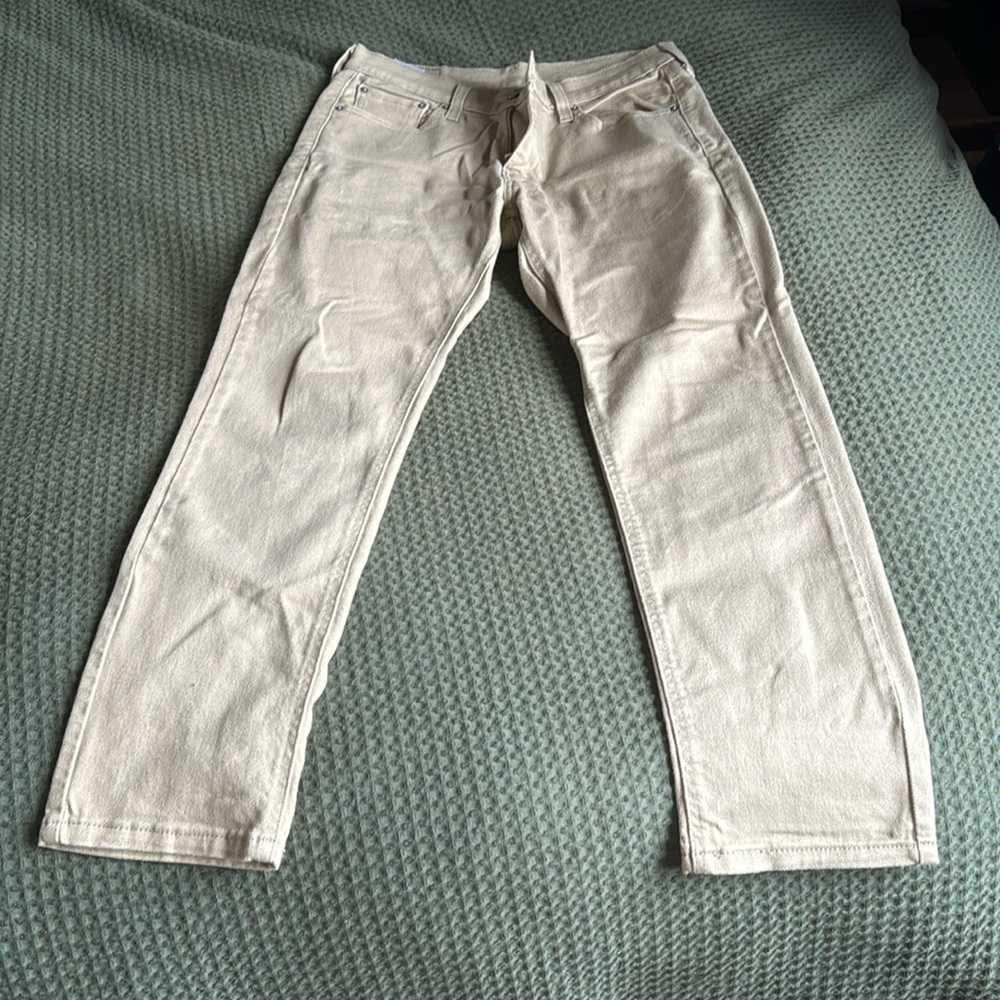 Levi men’s jeans 541